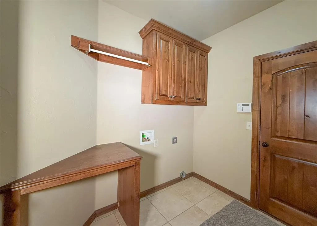 Photo 10 — 14009 Canterbury Drive, Edmond, OK 73013