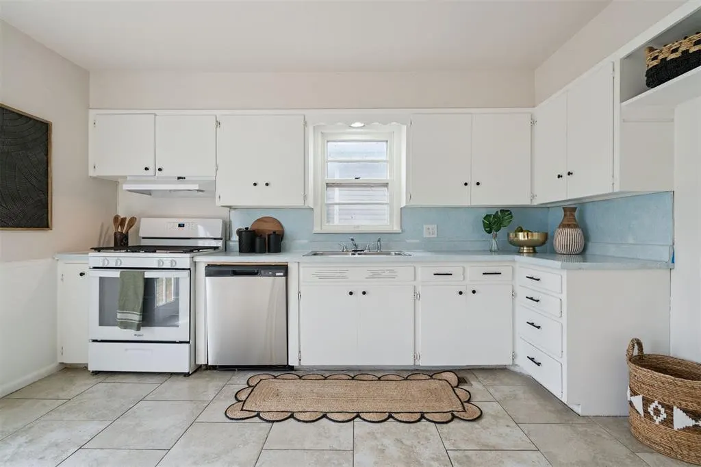 Photo 9 — 1310 NW 84th Street, Oklahoma City, OK 73114