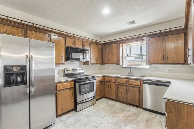 Photo 7 — 2311 Morgan Drive, Norman, OK 73069