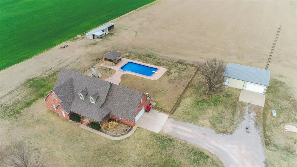 Photo 14 — 15061 N County Road 3215, Pauls Valley, OK 73075