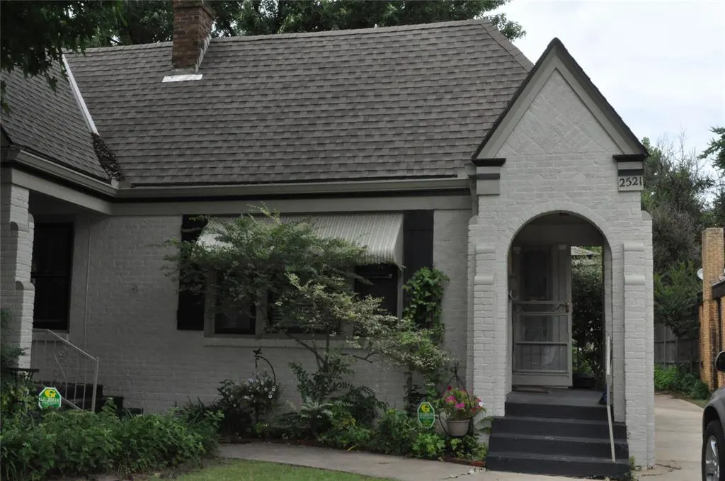 Photo 2 — 2521 NW 12th Street, Oklahoma City, OK 73107