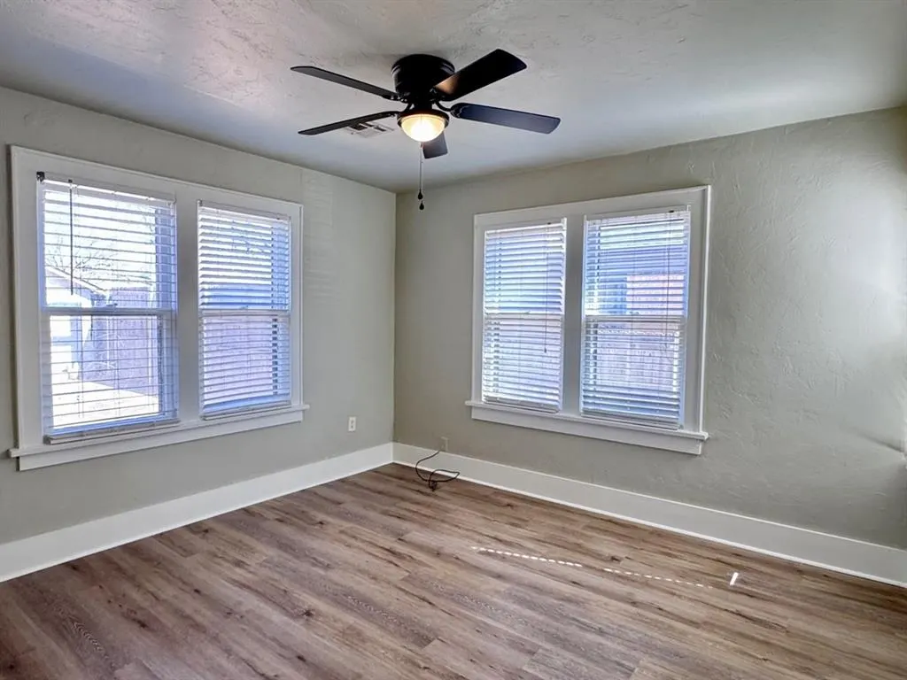 Photo 17 — 2521 NW 12th Street, Oklahoma City, OK 73107