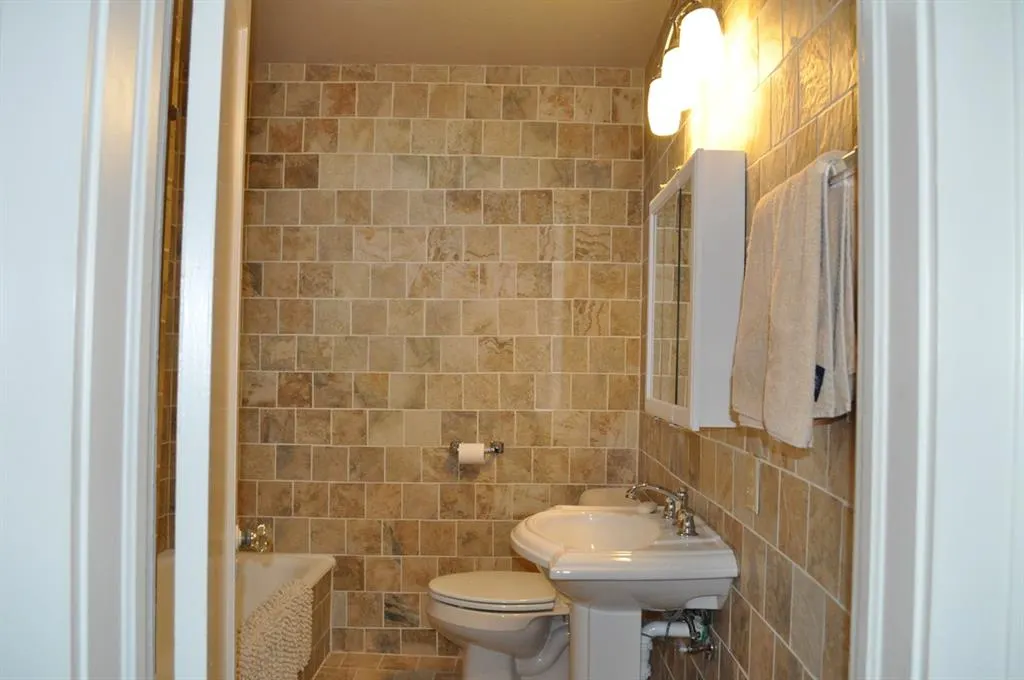 Photo 24 — 2521 NW 12th Street, Oklahoma City, OK 73107