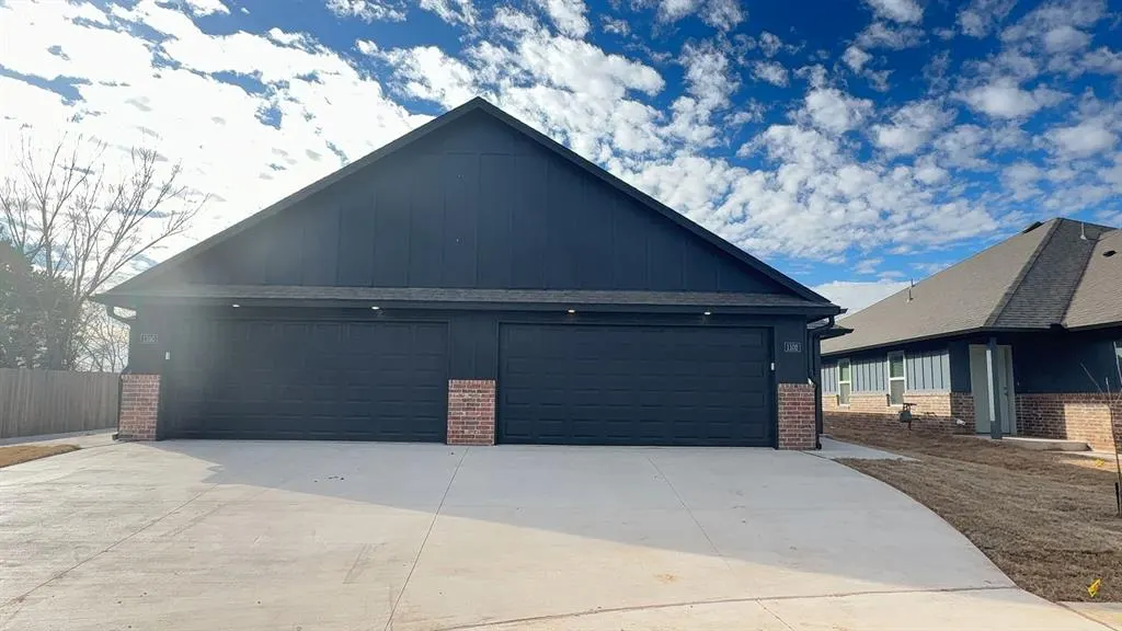 Photo 3 — 1102 NW 113TH Street, Oklahoma City, OK 73114