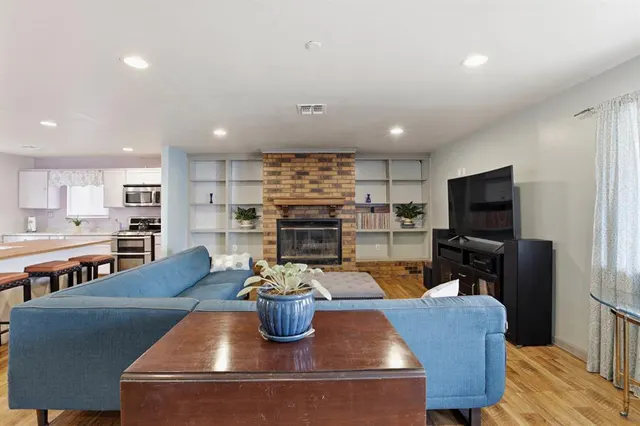 Photo 4 — 4937 S Woodward Avenue, Oklahoma City, OK 73119