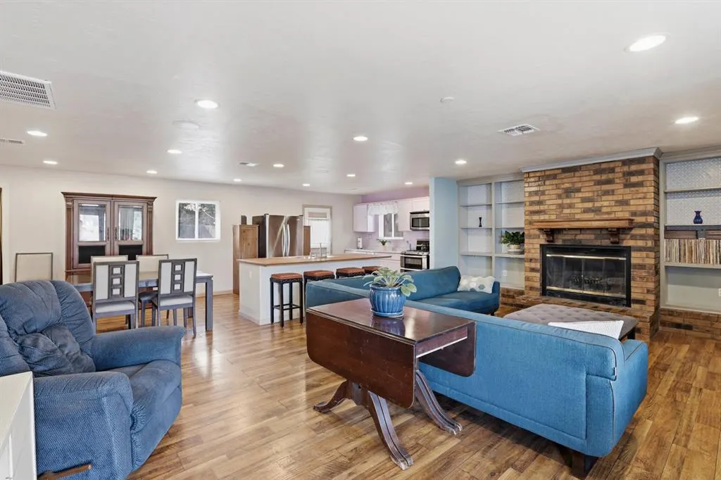 Photo 5 — 4937 S Woodward Avenue, Oklahoma City, OK 73119