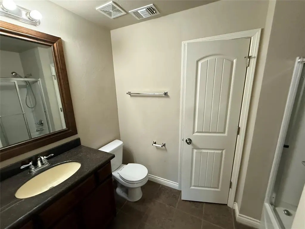 Photo 6 — 15229 Stillwind Drive, Oklahoma City, OK 73170