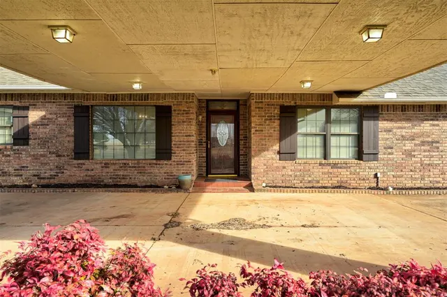 Photo 2 — 7201 NW 150th Street, Oklahoma City, OK 73142