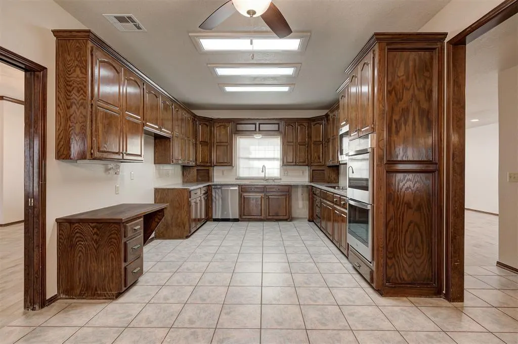 Photo 11 — 7201 NW 150th Street, Oklahoma City, OK 73142