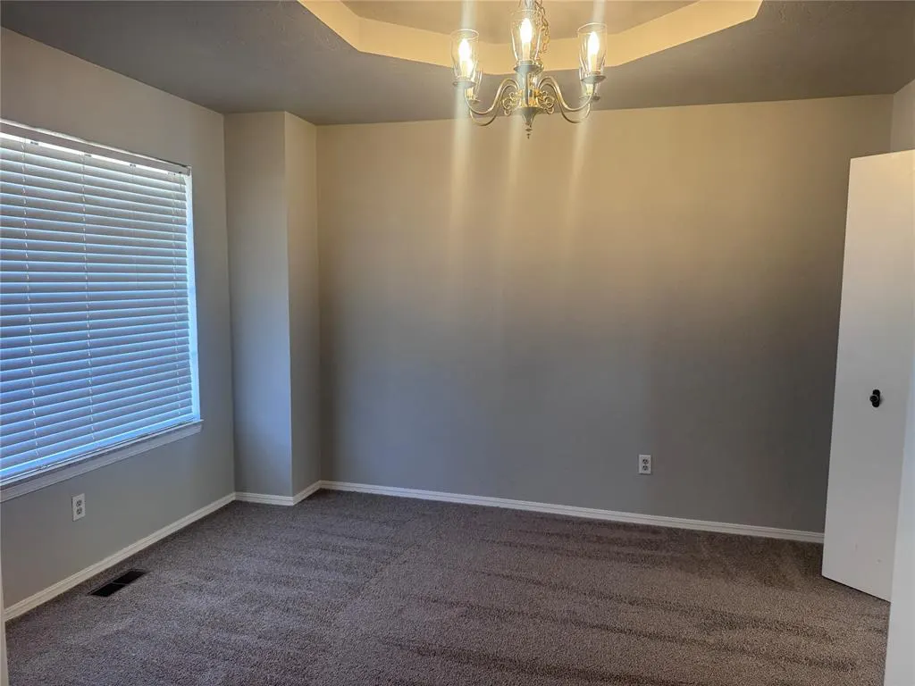 Photo 4 — 12216 Sylvester Drive, Oklahoma City, OK 73162