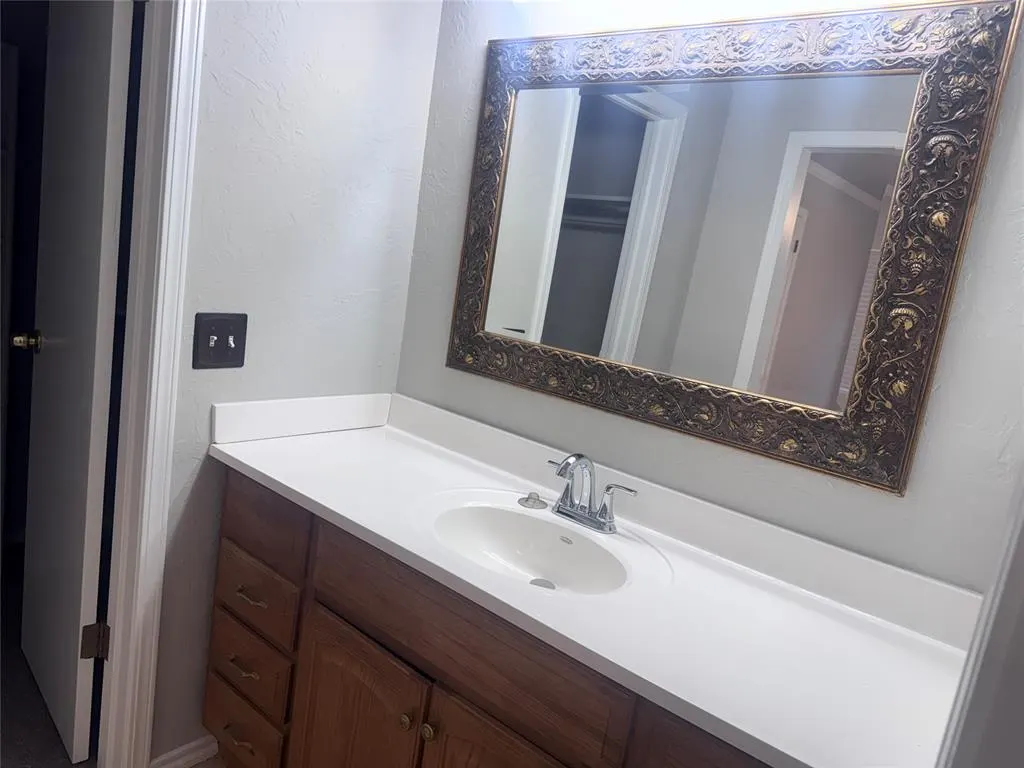 Photo 16 — 12216 Sylvester Drive, Oklahoma City, OK 73162