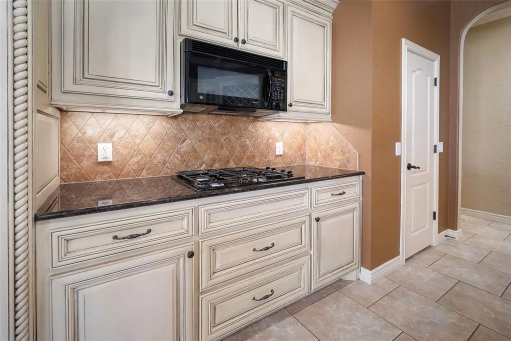 Photo 12 — 3025 SW 140th Street, Oklahoma City, OK 73170