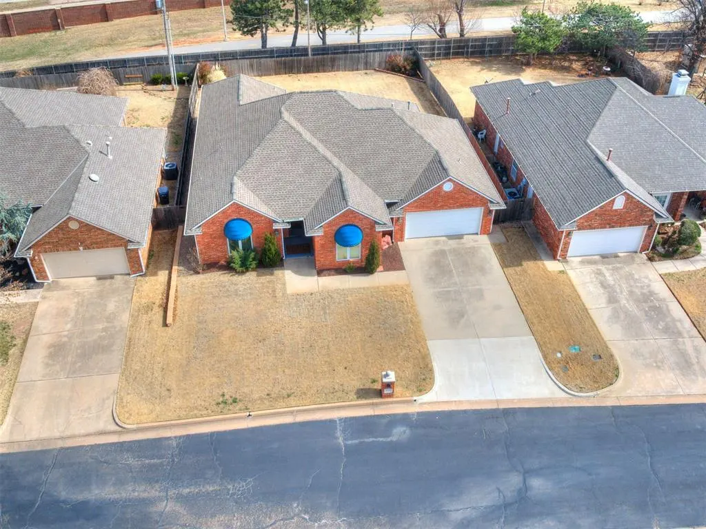 Photo 7 — 4712 N Cromwell Avenue, Oklahoma City, OK 73112