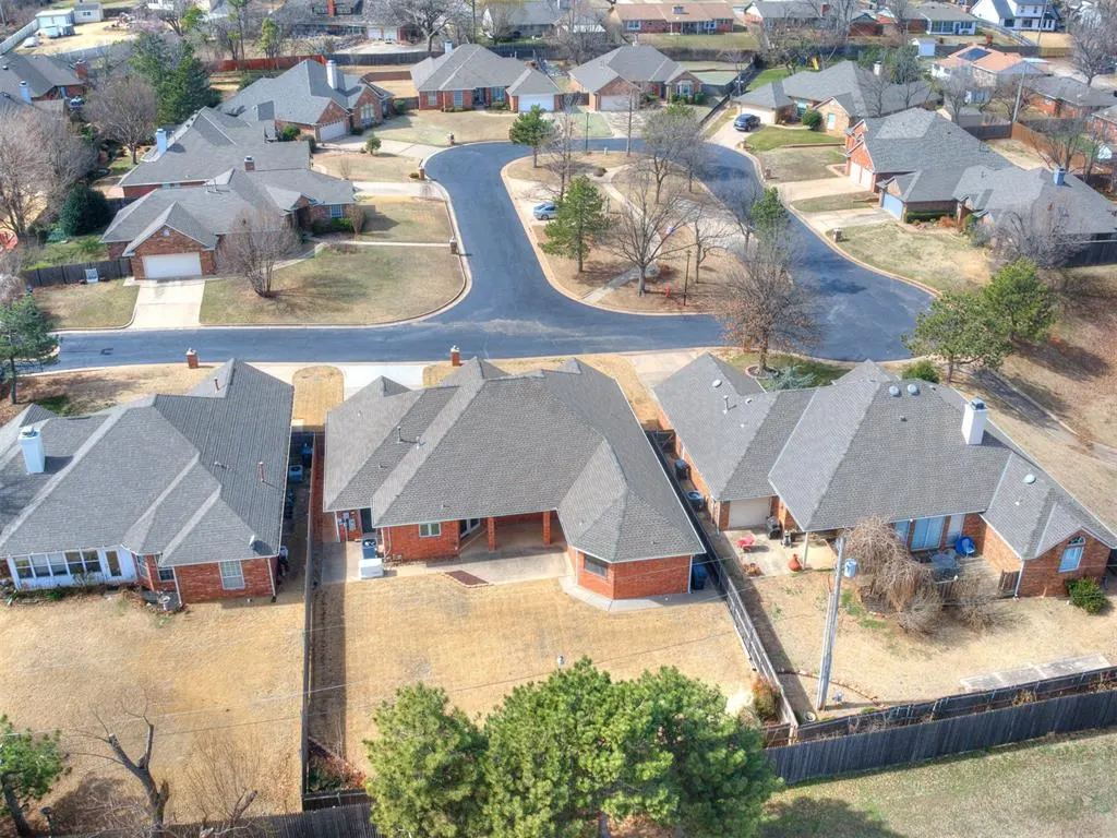 Photo 9 — 4712 N Cromwell Avenue, Oklahoma City, OK 73112