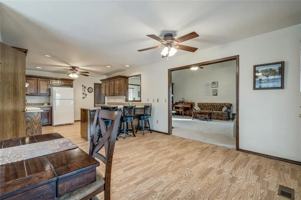Photo 11 — 3404 N Flamingo Avenue, Bethany, OK 73008