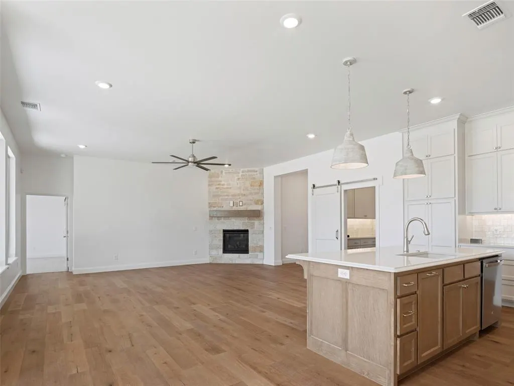 Photo 13 — 9216 SW 92nd Street, Mustang, OK 73064