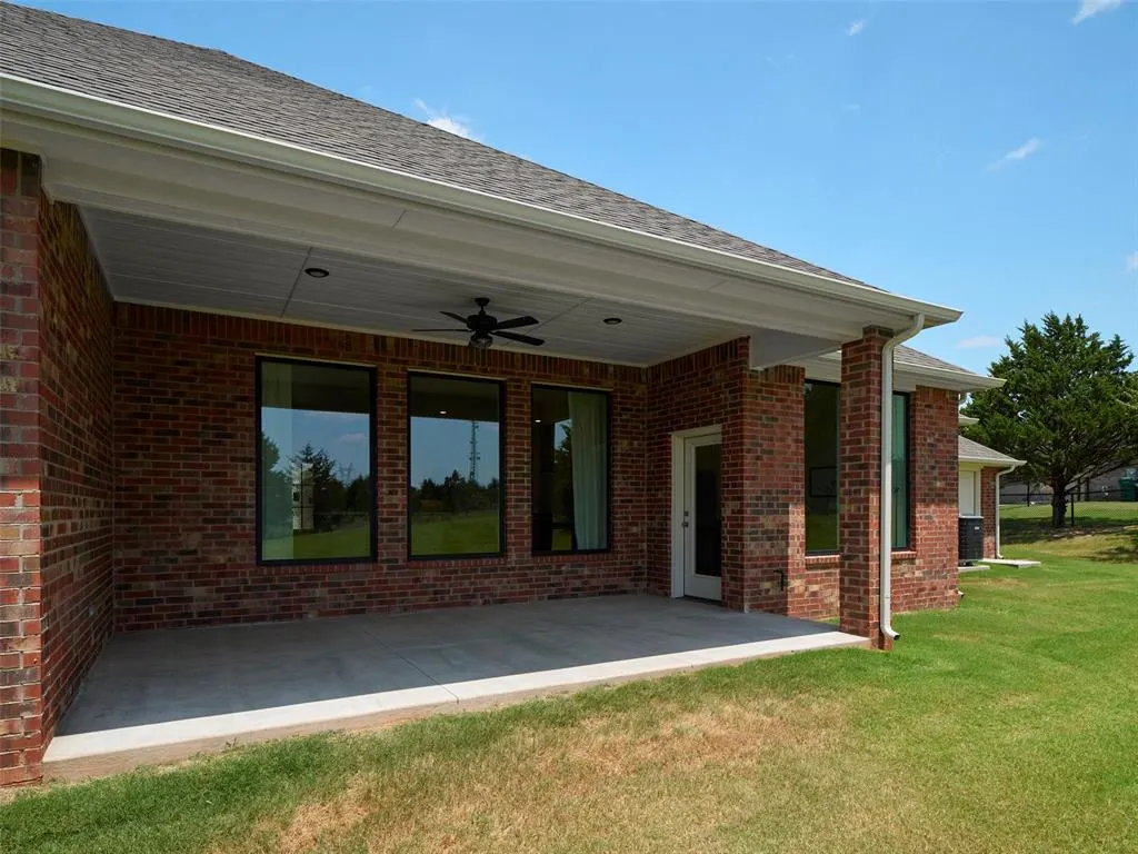 Photo 41 — 9216 SW 92nd Street, Mustang, OK 73064
