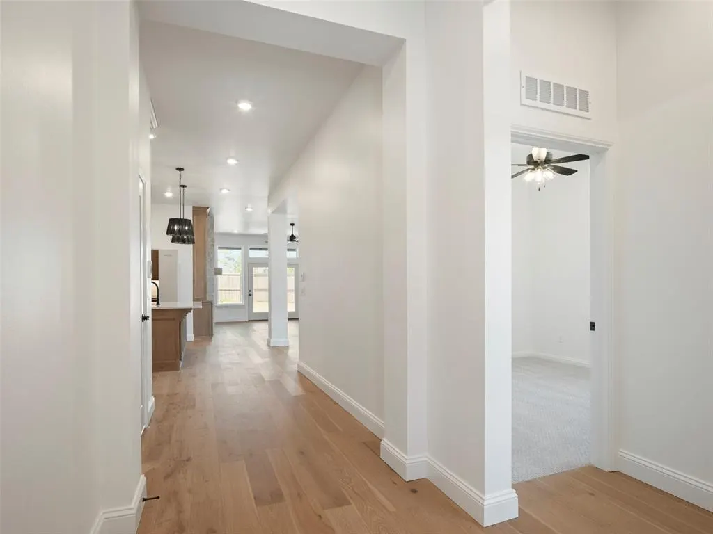 Photo 3 — 7901 NW 163rd Street, Oklahoma City, OK 73013