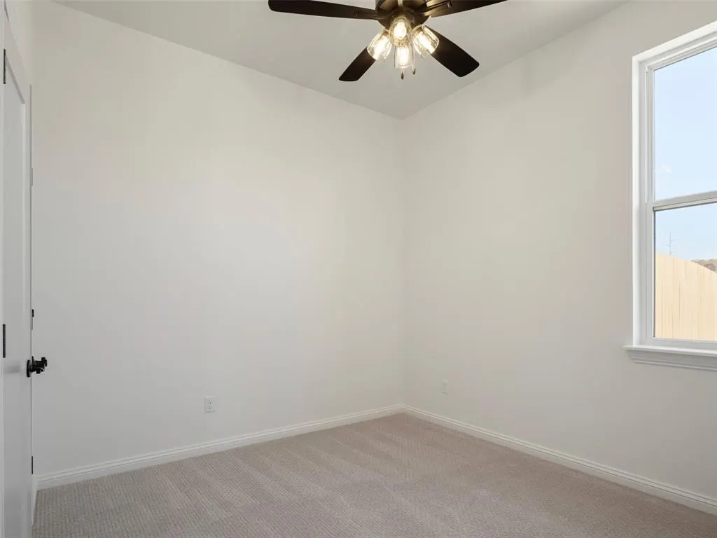 Photo 7 — 7901 NW 163rd Street, Oklahoma City, OK 73013