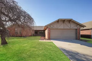 Sold home at 11901 Blue Moon Avenue