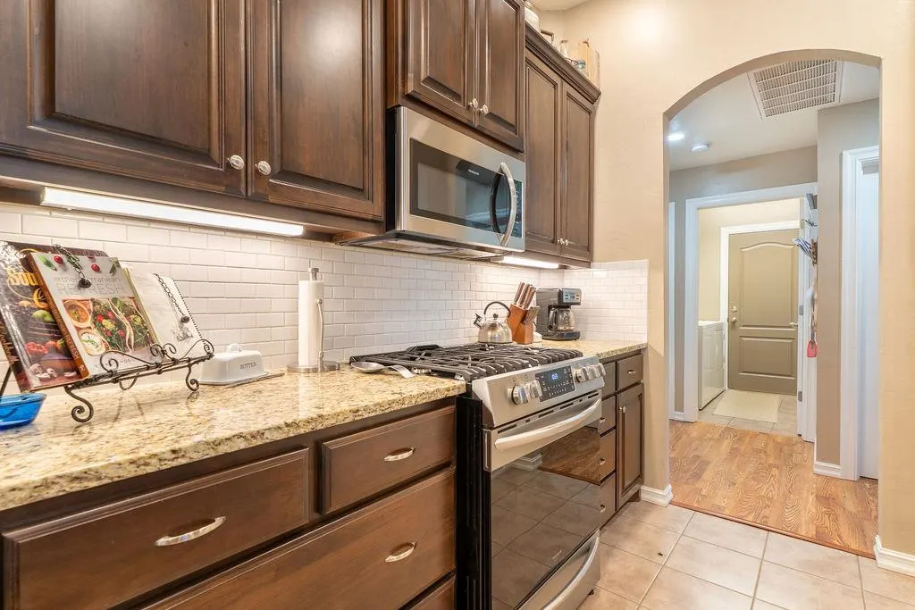 Photo 12 — 211 Granite Wash Street, Clinton, OK 73601