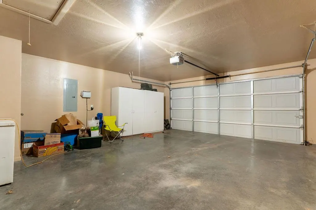 Photo 27 — 211 Granite Wash Street, Clinton, OK 73601
