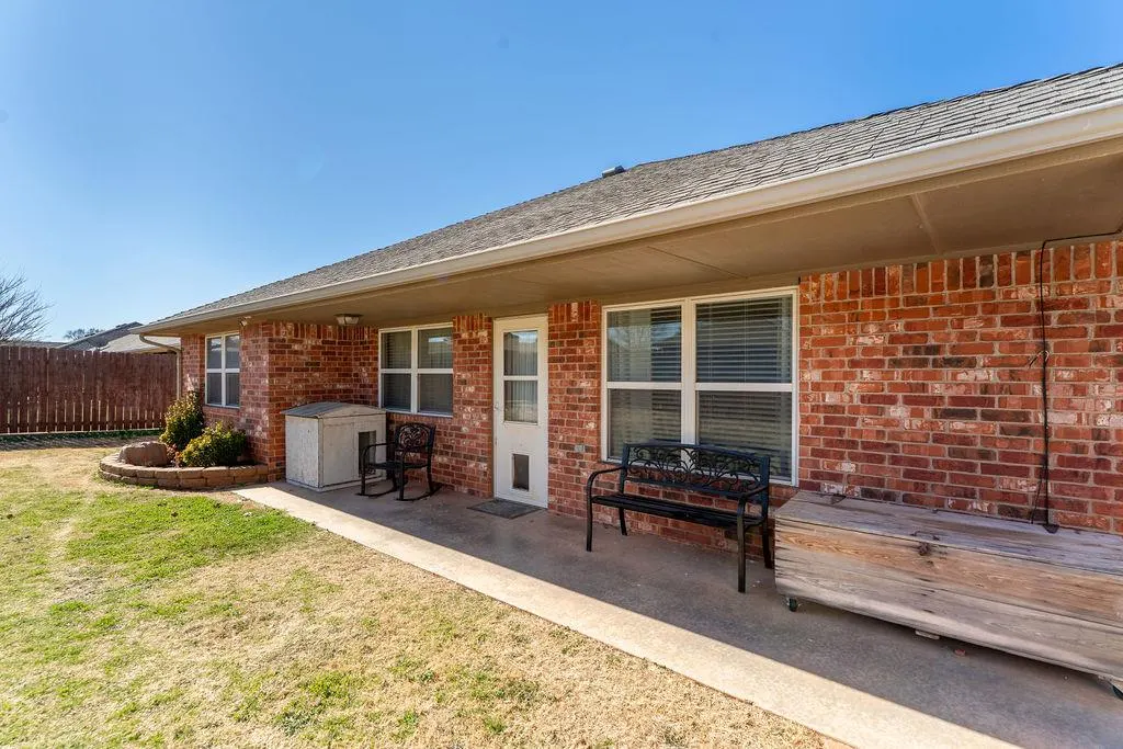 Photo 28 — 211 Granite Wash Street, Clinton, OK 73601