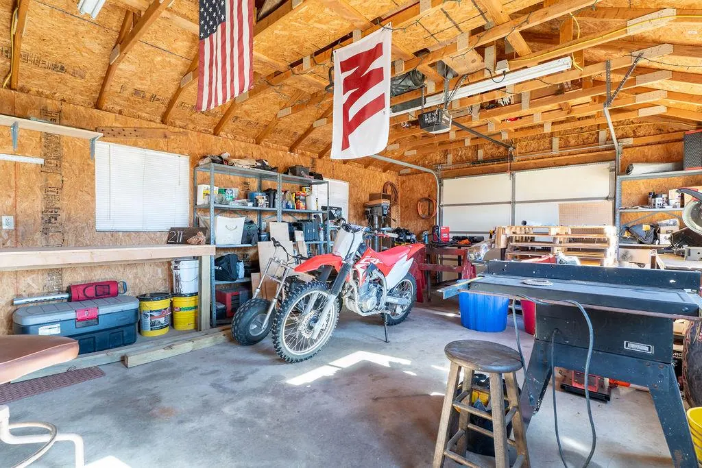 Photo 35 — 211 Granite Wash Street, Clinton, OK 73601