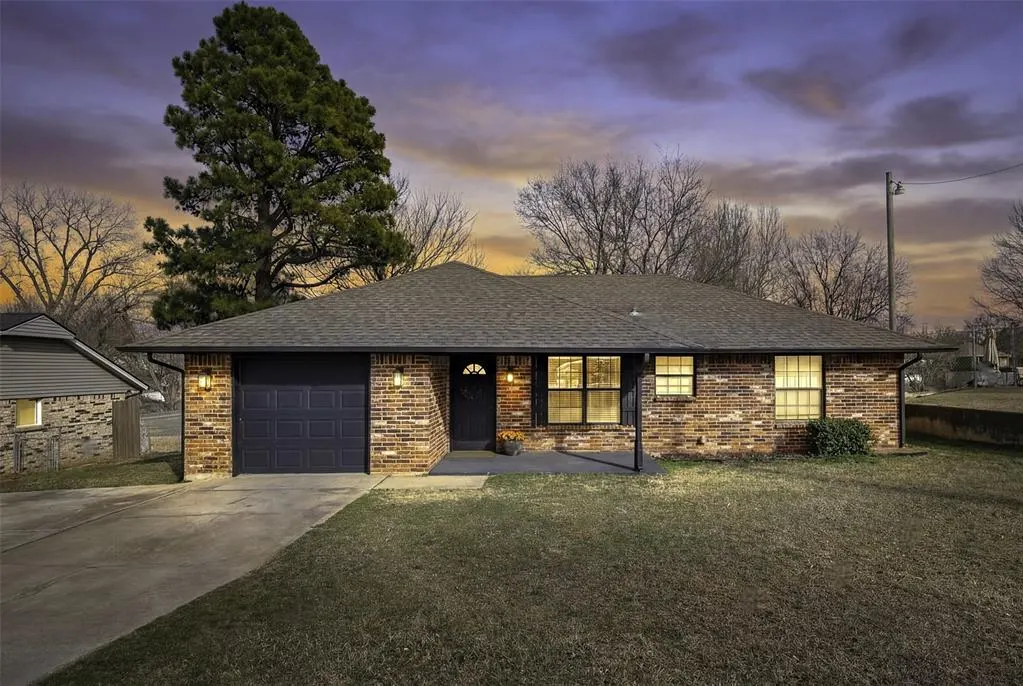 Front exterior — 3160 Clarke Street, Choctaw, OK 73020