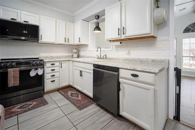 Photo 3 — 3160 Clarke Street, Choctaw, OK 73020