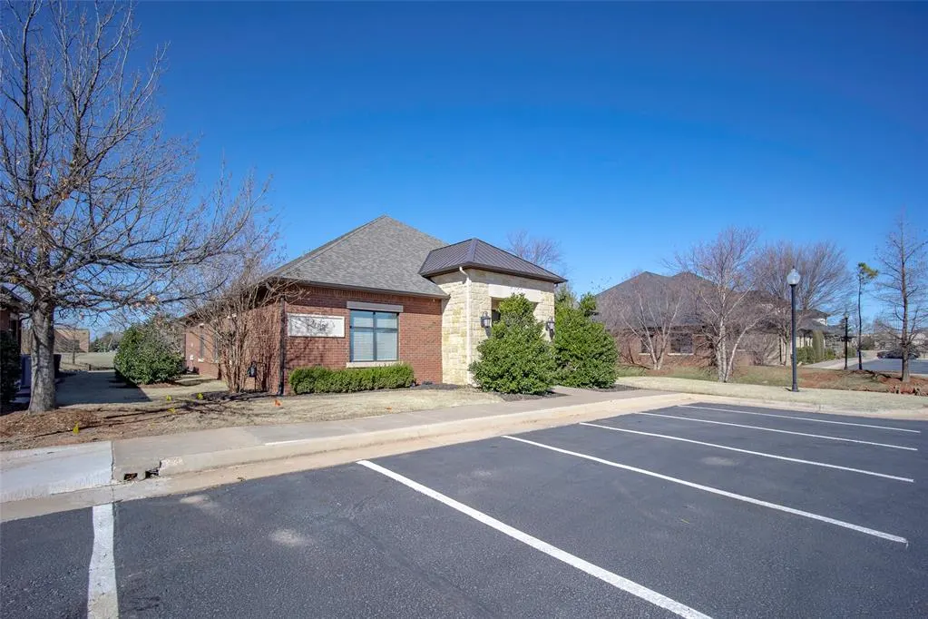 Photo 3 — 9433 N Kelley Avenue, Oklahoma City, OK 73131