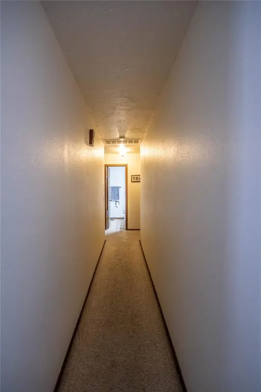 Photo 11 — 1404 Plains Avenue, Weatherford, OK 73096