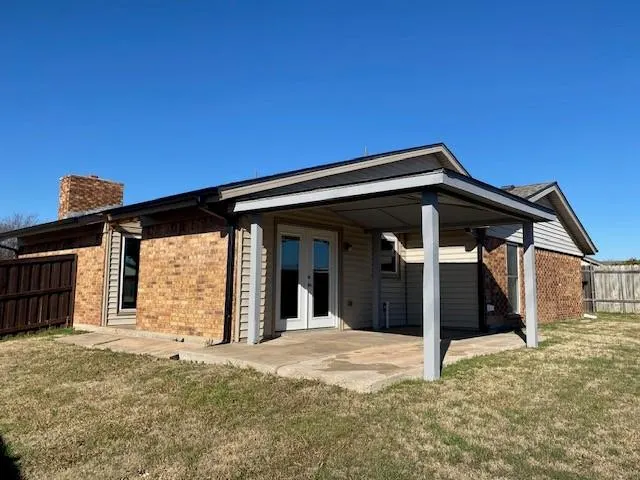Photo 2 — 6801 SW Fenwick Avenue, Lawton, OK 73505