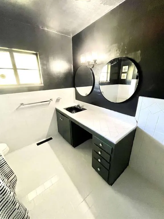 Photo 10 — 4335 NE 42nd Street, Forest Park, OK 73121