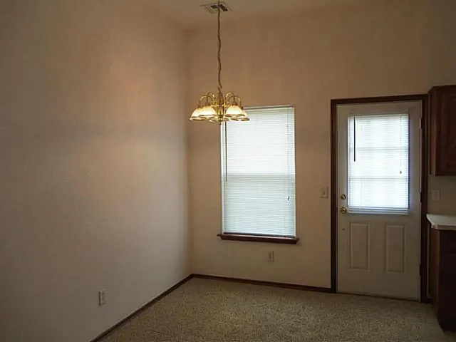 Photo 6 — 1908 Frost Lane, Norman, OK 73071
