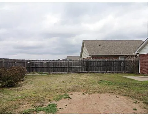 Photo 18 — 1908 Frost Lane, Norman, OK 73071