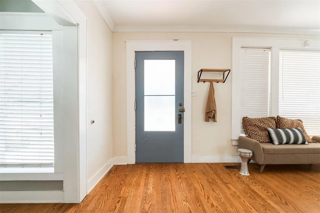 Photo 4 — 511 NW 16th Street, Oklahoma City, OK 73103