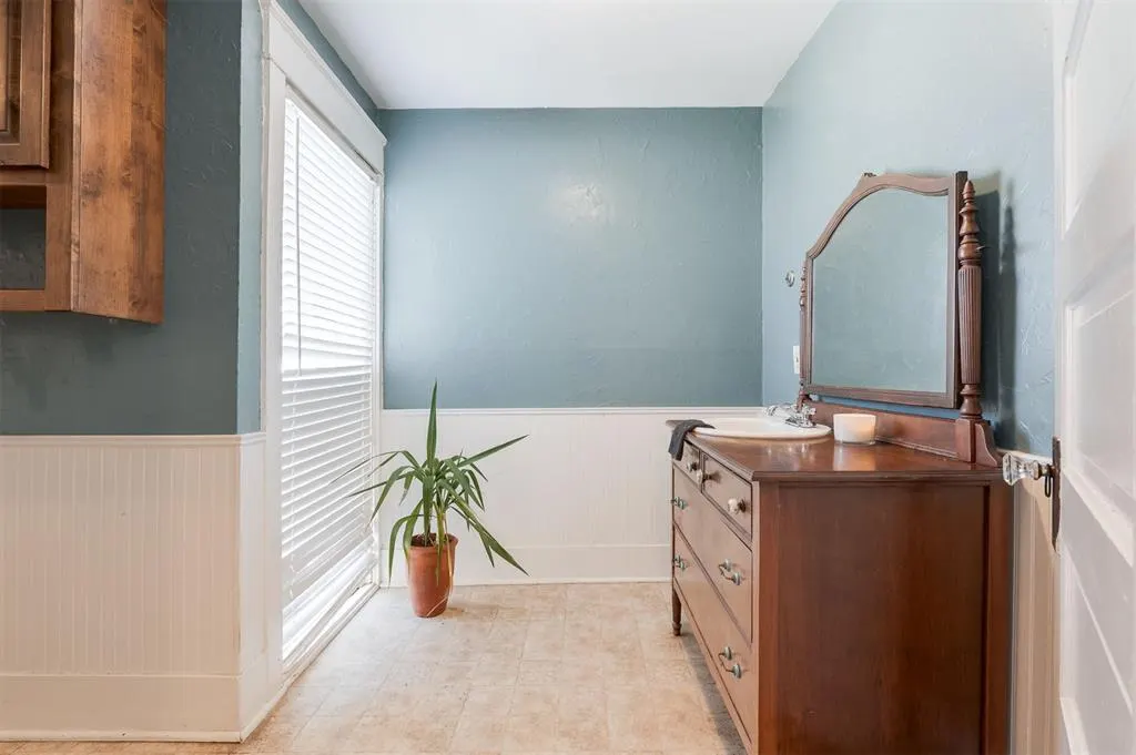 Photo 30 — 511 NW 16th Street, Oklahoma City, OK 73103