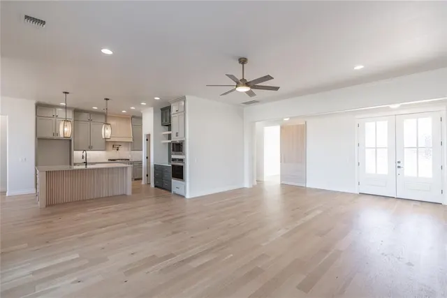 Photo 7 — 4609 SE 37th Street, Moore, OK 73165