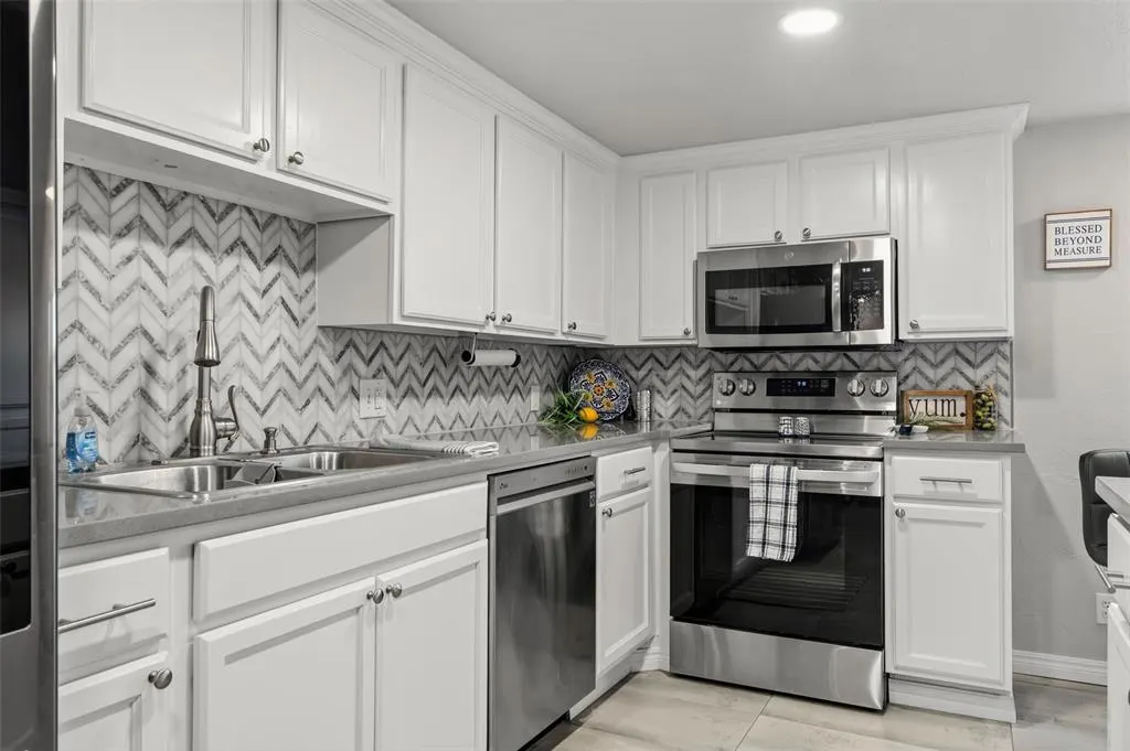 Photo 11 — 6807 NW 44th Street, Bethany, OK 73008