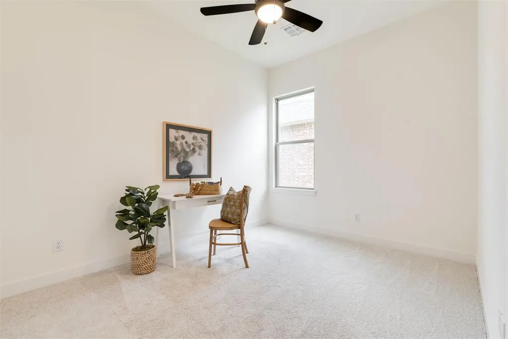 Photo 7 — 1725 Parkwood Avenue, Edmond, OK 73034