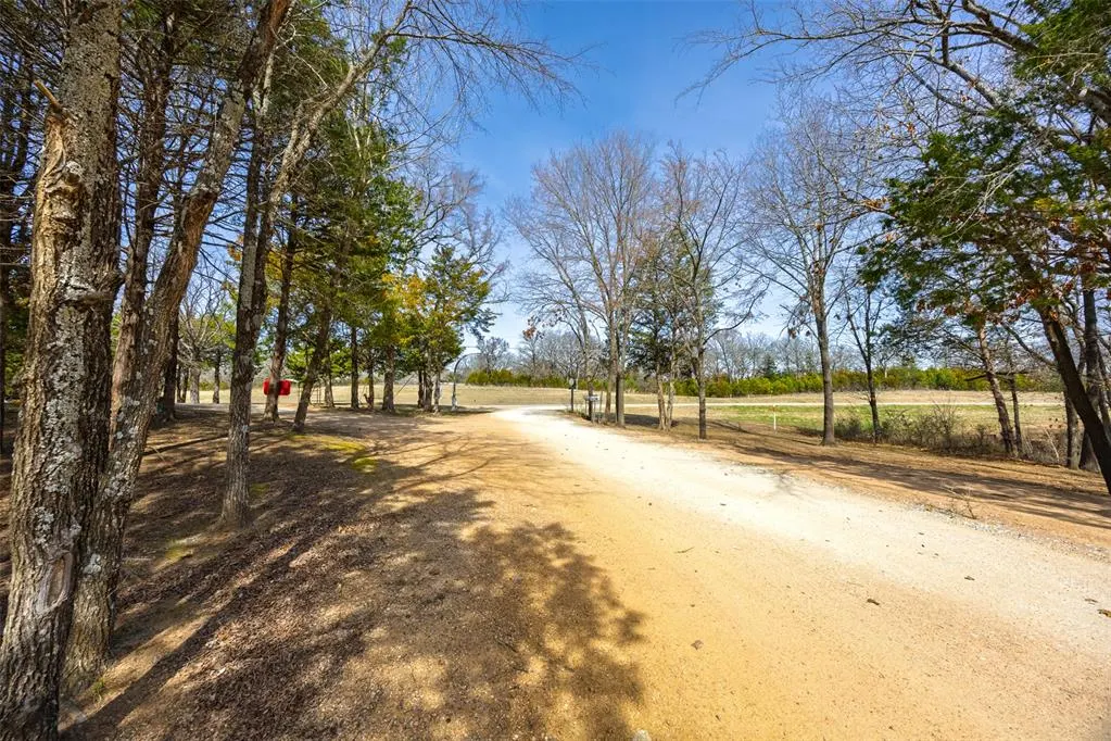 Photo 11 — 5300 Ok Highway 22, Tishomingo, OK 73460