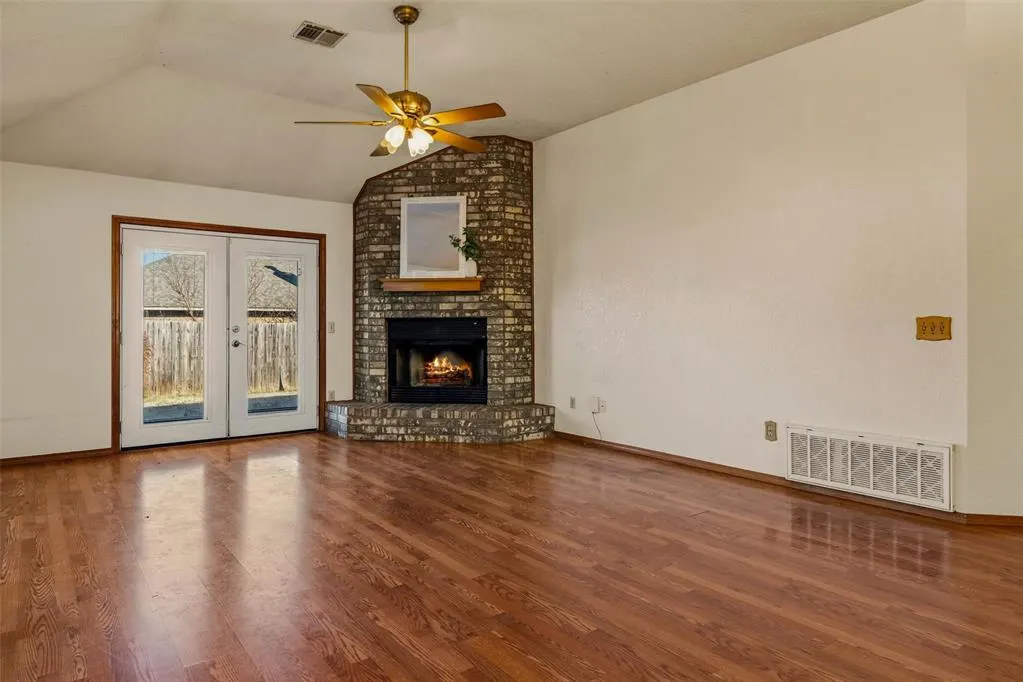 Photo 4 — 11516 Walters Avenue, Oklahoma City, OK 73162