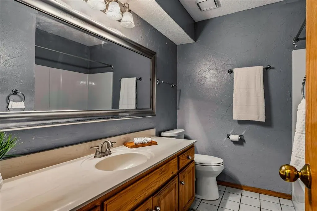 Photo 11 — 11516 Walters Avenue, Oklahoma City, OK 73162