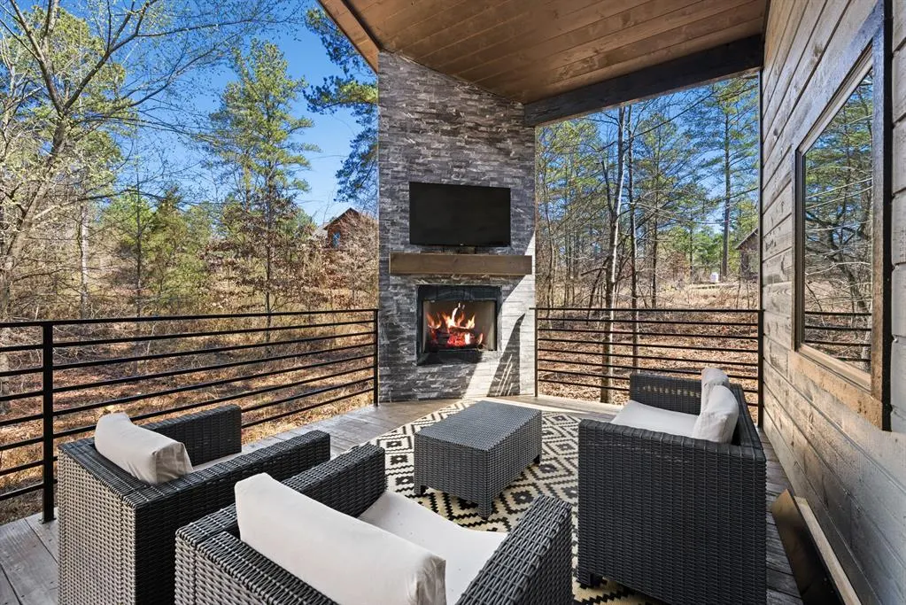 Photo 42 — 84 W Buggy Pine Trail, Broken Bow, OK 74728