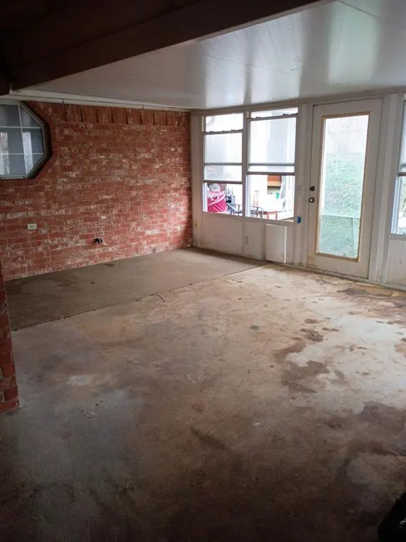 Photo 10 — 9216 Lakecrest Drive, Oklahoma City, OK 73159