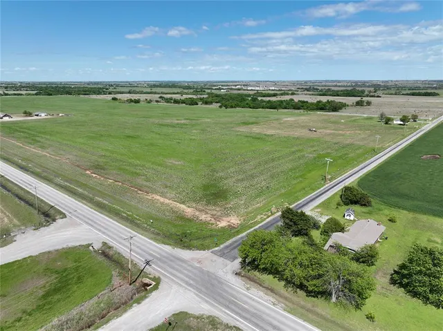 Photo 2 — 1518 County Road 1300, Amber, OK 73004