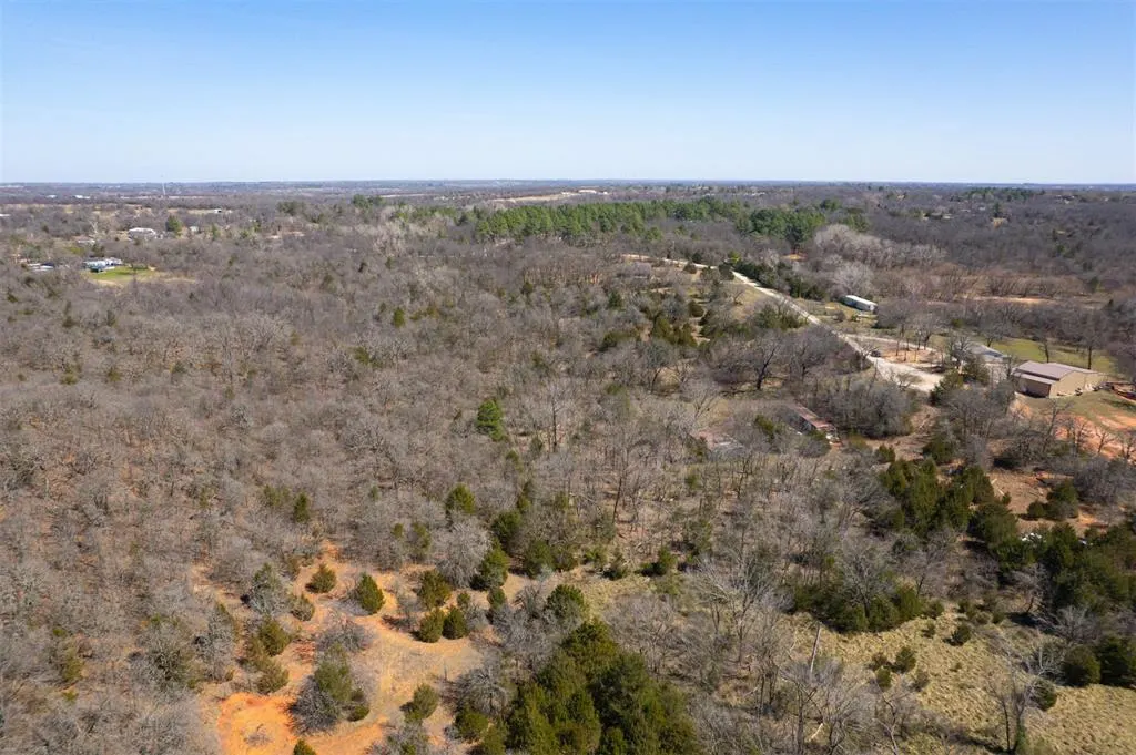 Photo 5 — 9609 Koelsch Lane, Choctaw, OK 73020