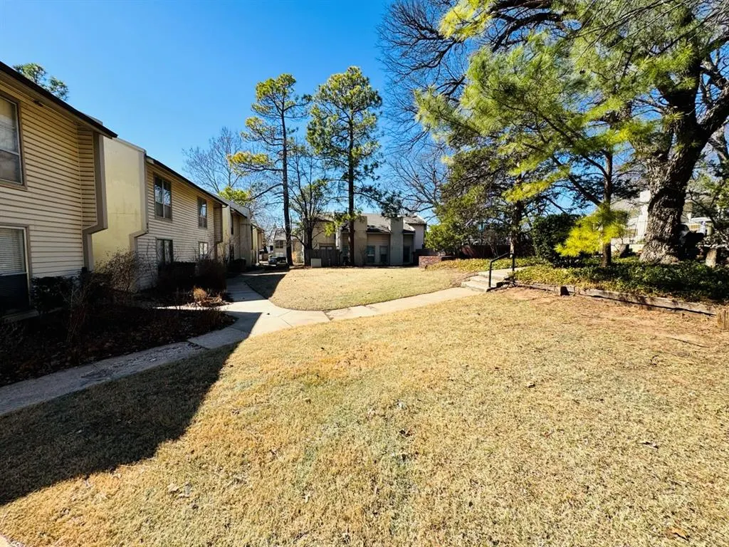 Photo 31 — 804 Cardinal Creek Boulevard A, Norman, OK 73072