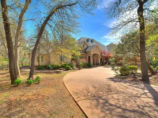 Sold home at 400 Autumnwood Court